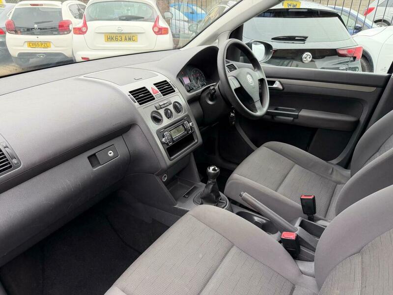 Used Volkswagen Touran 2010 for sale - 77409226: Photo 10