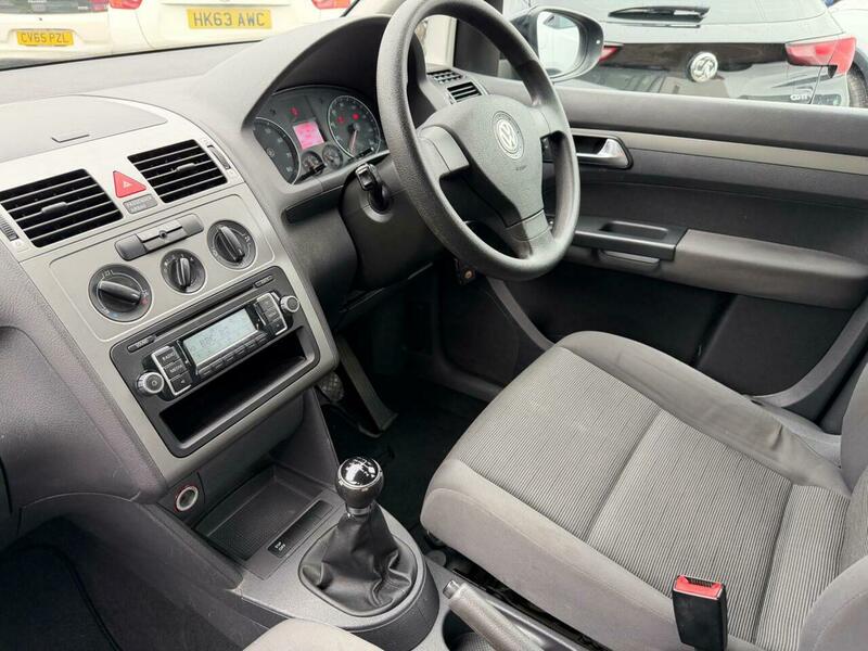 Used Volkswagen Touran 2010 for sale - 77409226: Photo 11