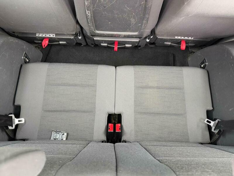 Used Volkswagen Touran 2010 for sale - 77409226: Photo 16