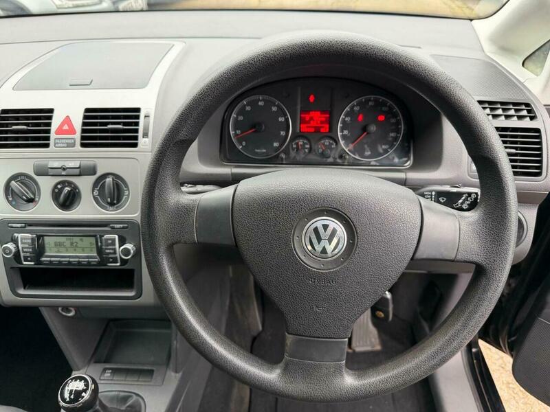 Used Volkswagen Touran 2010 for sale - 77409226: Photo 23