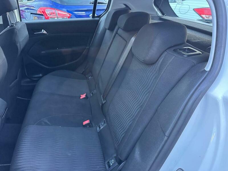 Used Peugeot 308 2014 for sale - 77140399: Photo 10