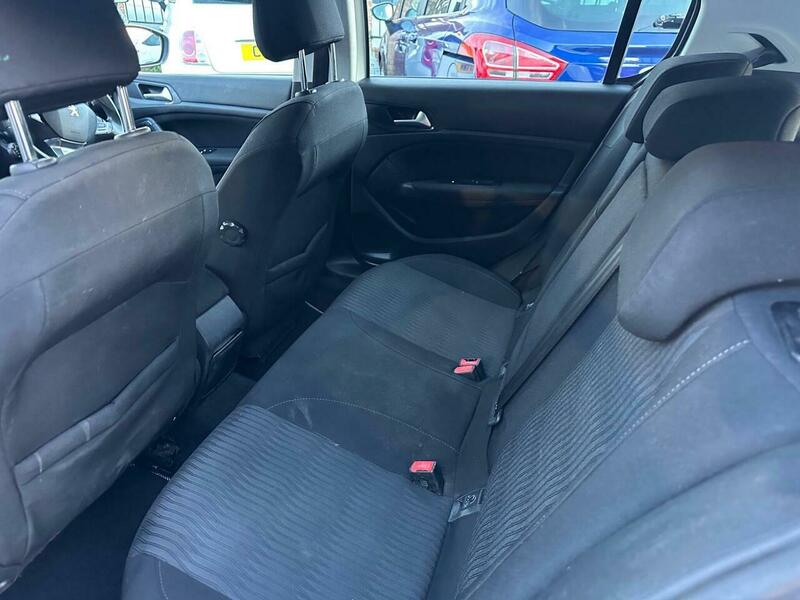 Used Peugeot 308 2014 for sale - 77140399: Photo 11