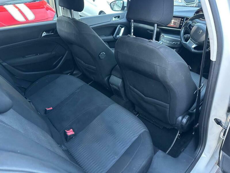 Used Peugeot 308 2014 for sale - 77140399: Photo 13