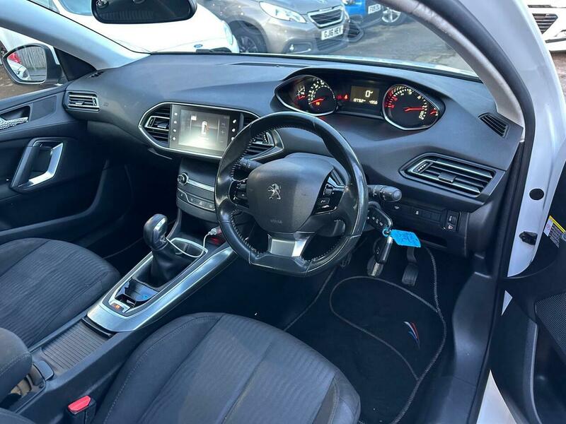 Used Peugeot 308 2014 for sale - 77140399: Photo 15