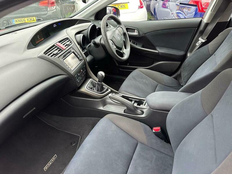 Used Honda Civic 2014 for sale - 76863621: Photo 8