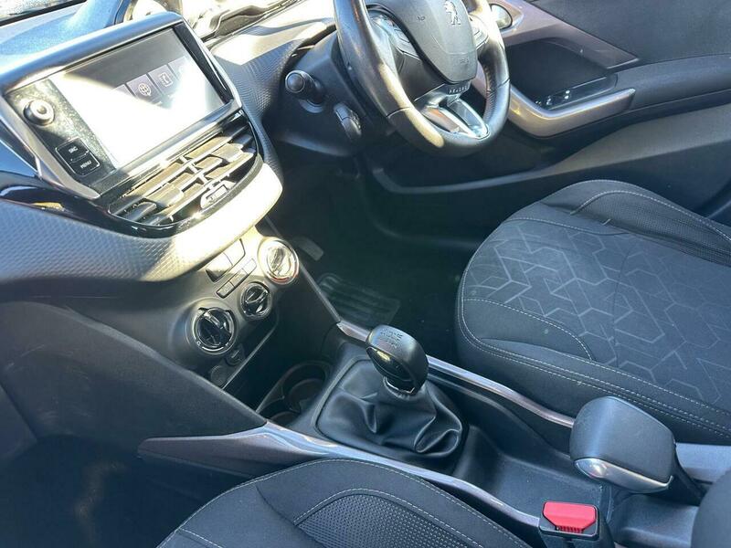 Used Peugeot 2008 2016 for sale - 76821396: Photo 10