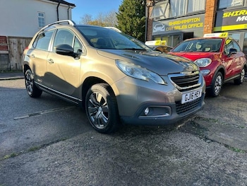 Used Peugeot 2008 2016 for sale - 76821396: Photo