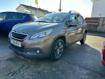 Used Peugeot 2008 2016 for sale - 76821396: Photo