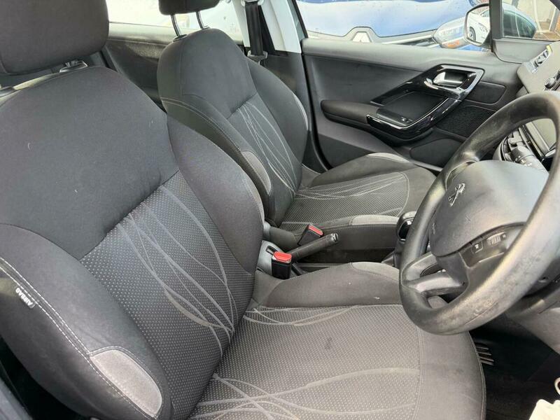 Used Peugeot 208 2015 for sale - 77394999: Photo 15