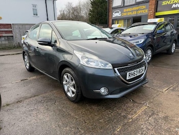 Used Peugeot 208 2015 for sale - 77394999: Photo