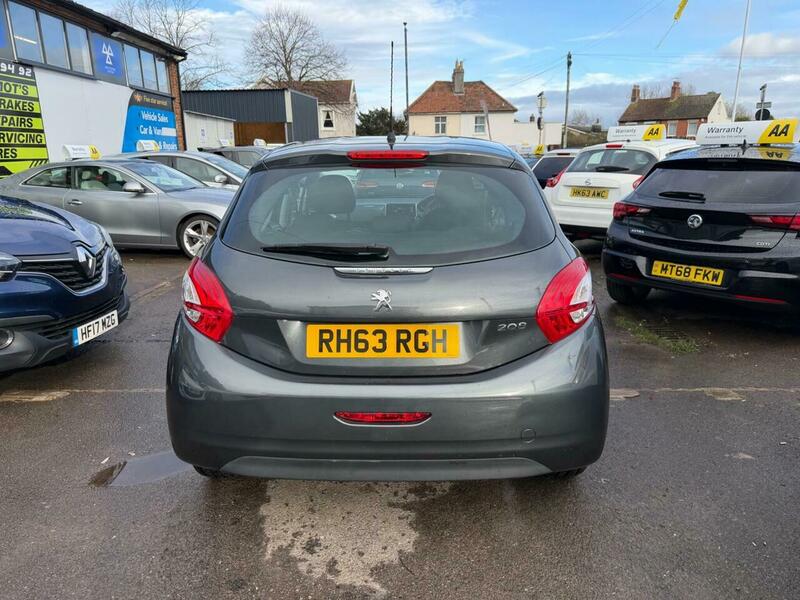 Used Peugeot 208 2015 for sale - 77394999: Photo 5