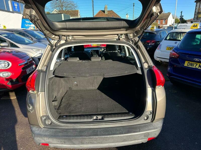 Used Peugeot 2008 2016 for sale - 78018046: Photo 13