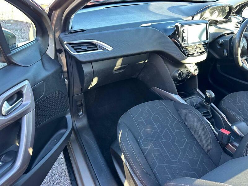 Used Peugeot 2008 2016 for sale - 78018046: Photo 9