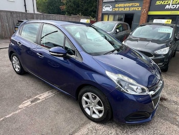 Used Peugeot 208 2016 for sale - 79563356: Photo