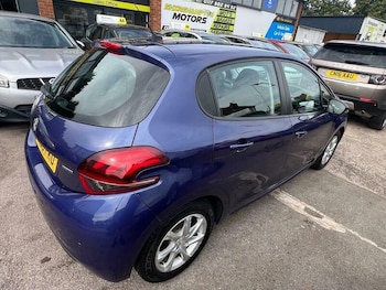 Used Peugeot 208 2016 for sale - 79563356: Photo