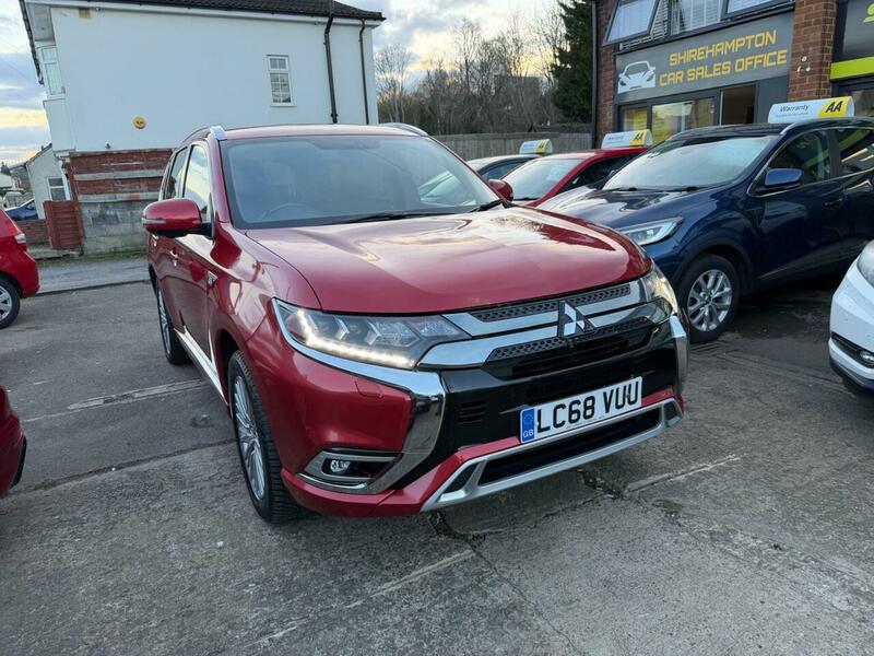 Used Mitsubishi Outlander 2018 for sale - 77735352: Photo 2