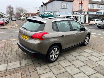Used Peugeot 2008 2016 for sale - 77790308: Photo