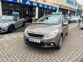 Used Peugeot 2008 2016 for sale - 77790308: Photo