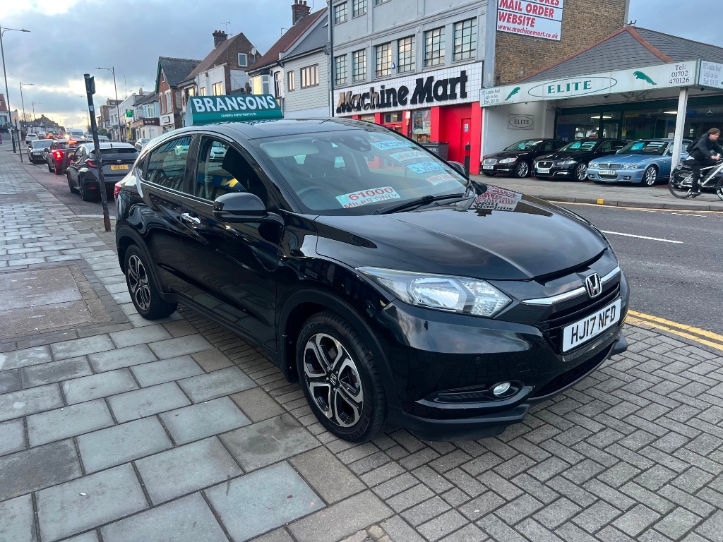 Used Honda HR-V 2017 for sale - 77283967: Photo 2