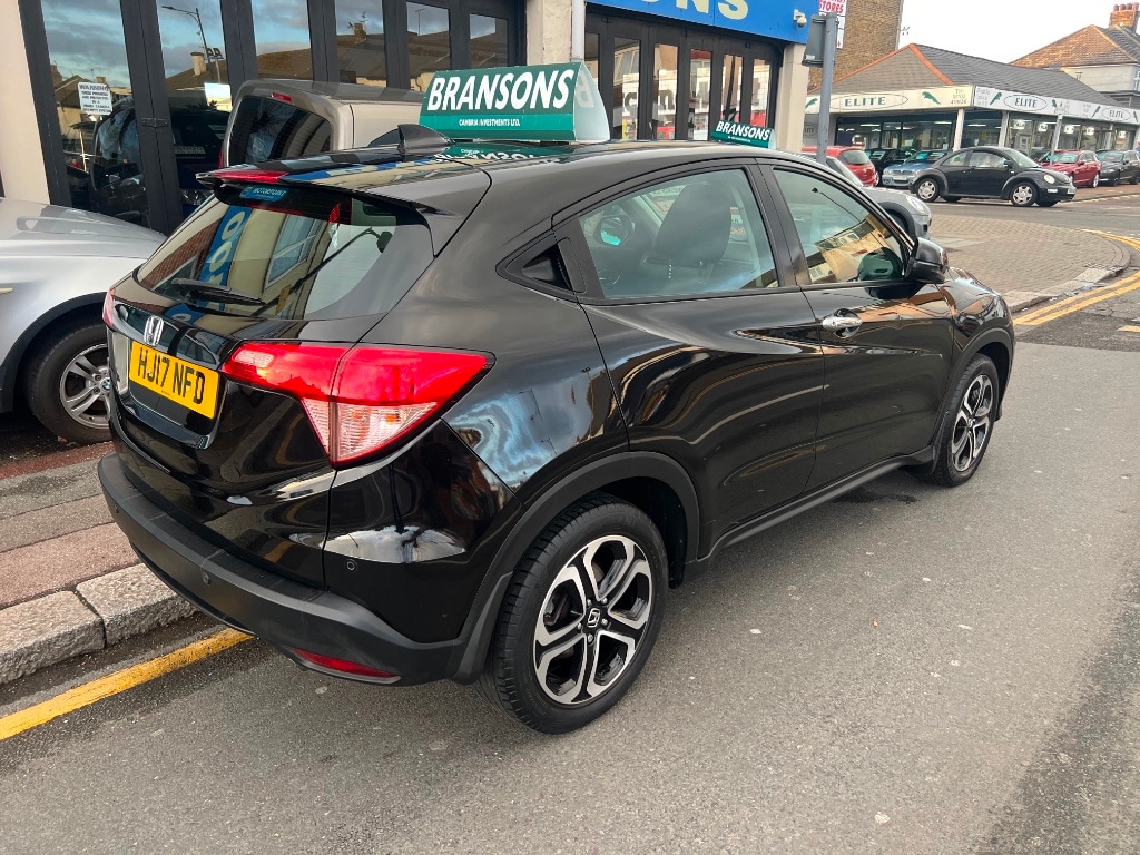 Used Honda HR-V 2017 for sale - 77283967: Photo 4