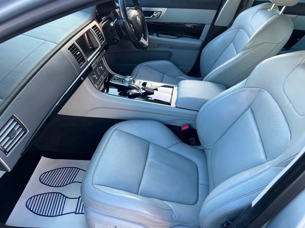 Used Jaguar XF 2011 for sale - 77289406: Photo 19