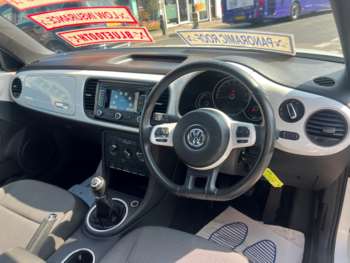 Used Volkswagen Beetle 2014 for sale - 74899999: Photo