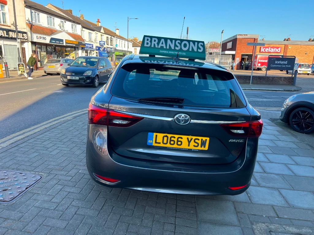 Used Toyota Avensis 2016 for sale - 78057245: Photo 10