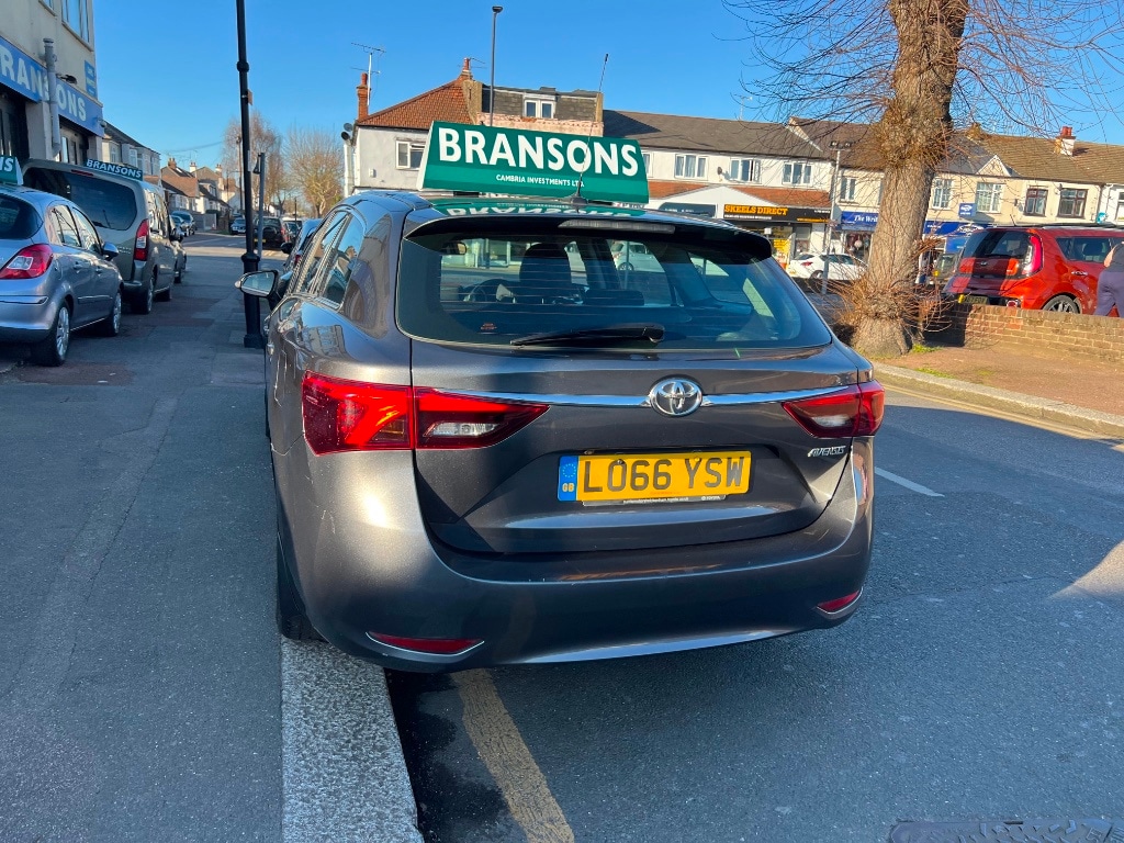 Used Toyota Avensis 2016 for sale - 78057245: Photo 21