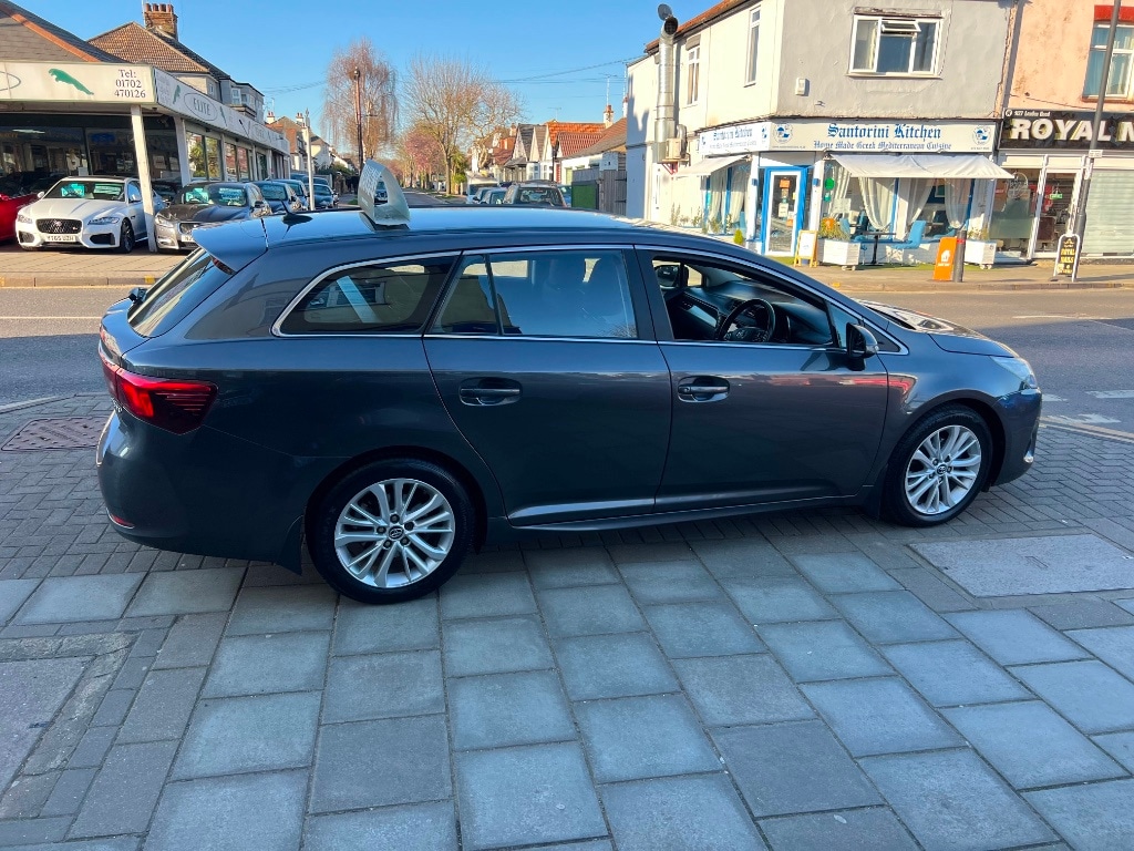 Used Toyota Avensis 2016 for sale - 78057245: Photo 4