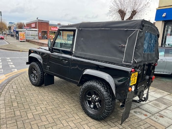 Used Land Rover Defender 2004 for sale - 78098534: Photo