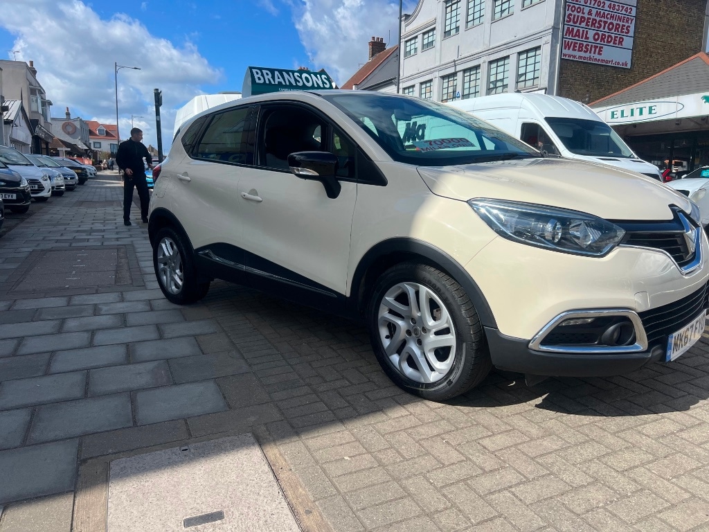 Used Renault Captur 2017 for sale - 78098532: Photo 10
