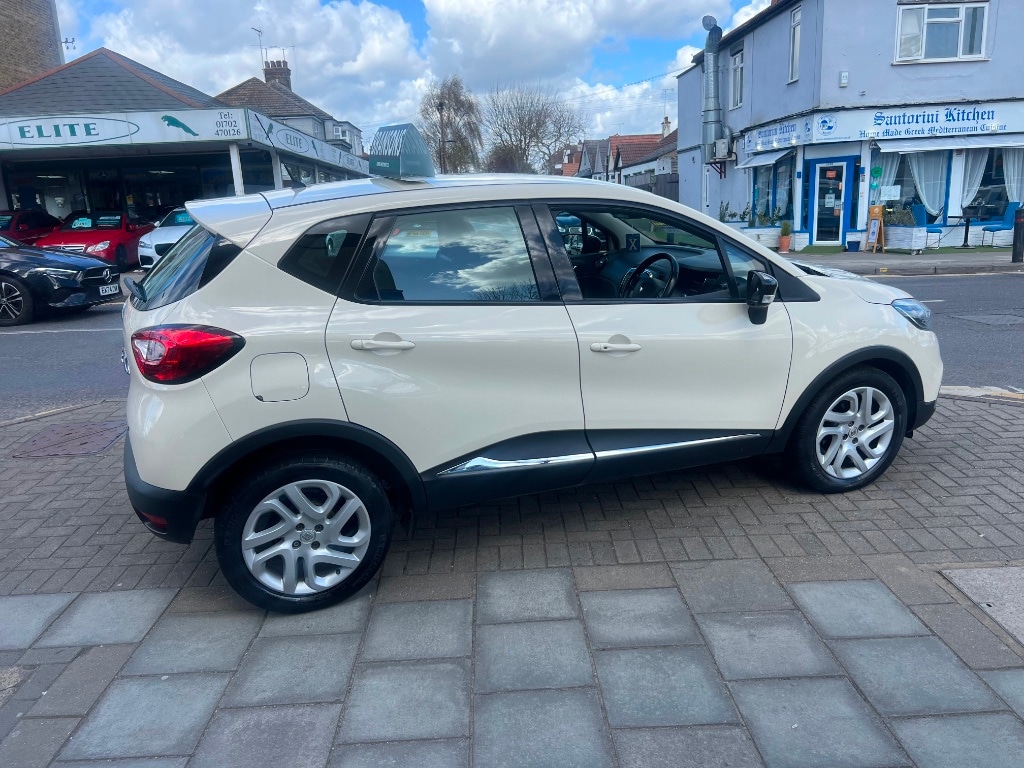 Used Renault Captur 2017 for sale - 78098532: Photo 6