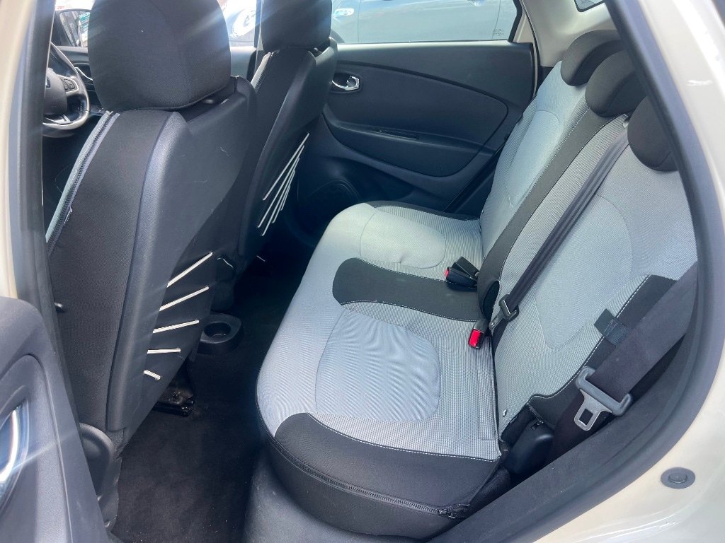 Used Renault Captur 2017 for sale - 78098532: Photo 8