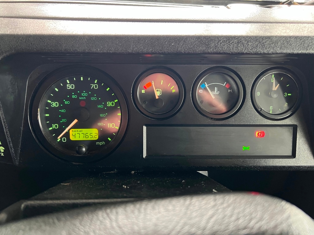 Used Land Rover Defender 2004 for sale - 76630376: Photo 8