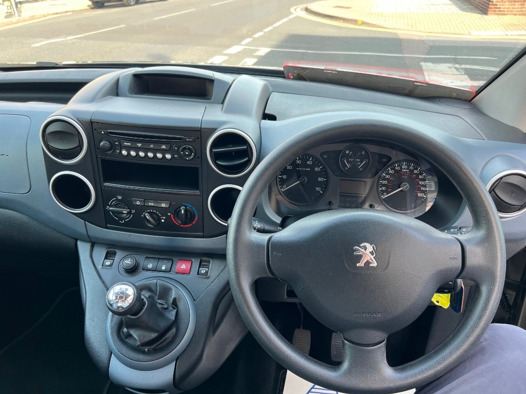 Used Peugeot Partner Tepee 2014 for sale - 76381844: Photo 12