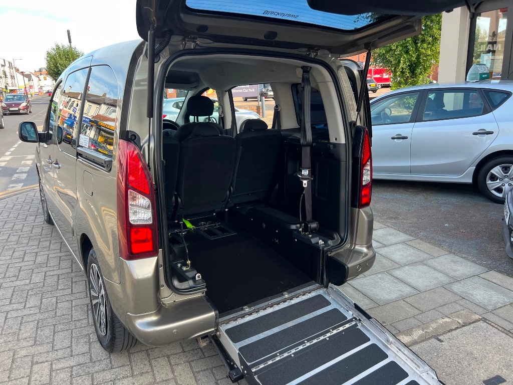 Used Peugeot Partner Tepee 2014 for sale - 76381844: Photo 3