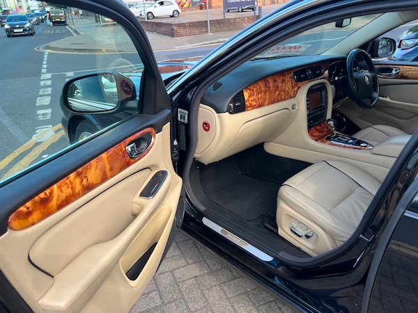 Used Jaguar XJ 2008 for sale - 75212623: Photo 10
