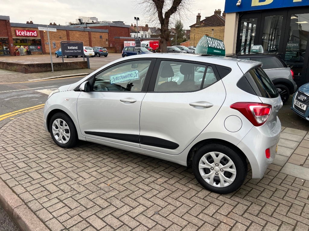 Used Hyundai i10 2014 for sale - 77289407: Photo 15