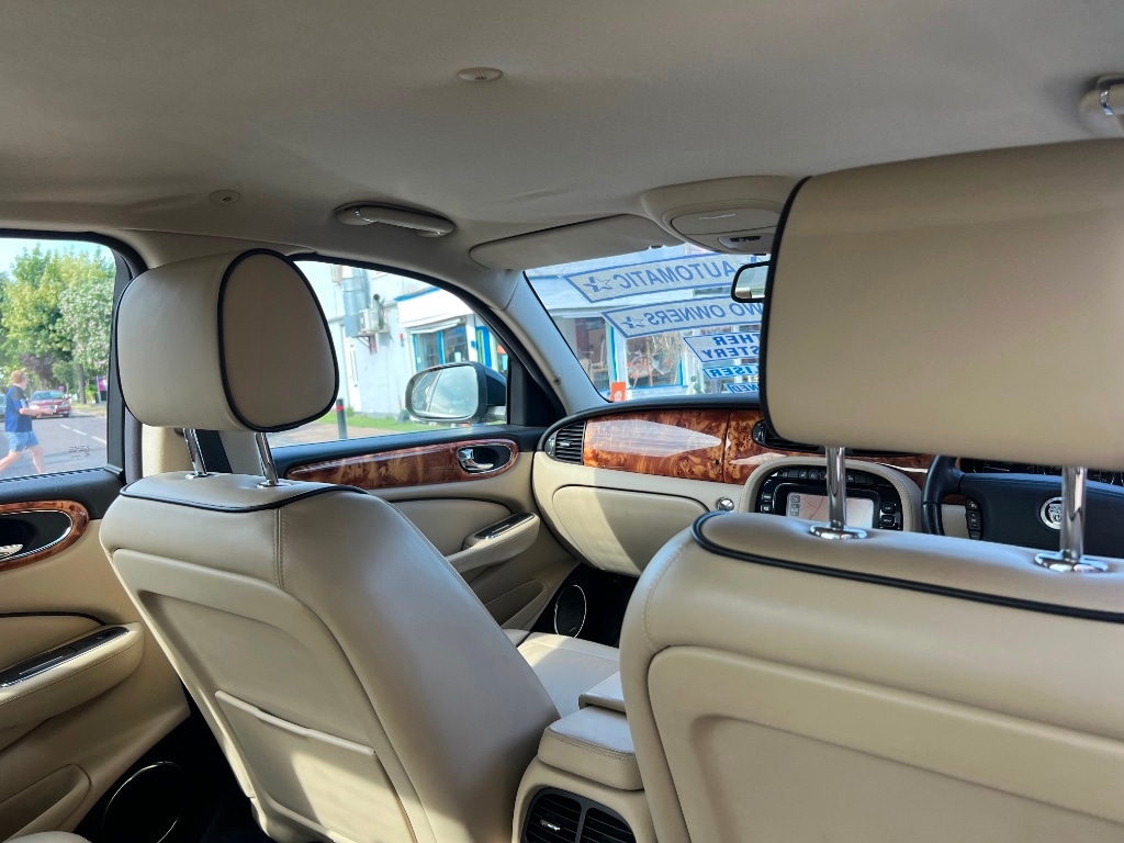 Used Jaguar XJ 2008 for sale - 76381843: Photo 14