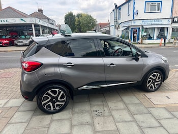 Used Renault Captur 2015 for sale - 79302391: Photo