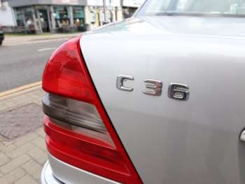 Used Mercedes-Benz C-Class 1996 for sale - 74900014: Photo