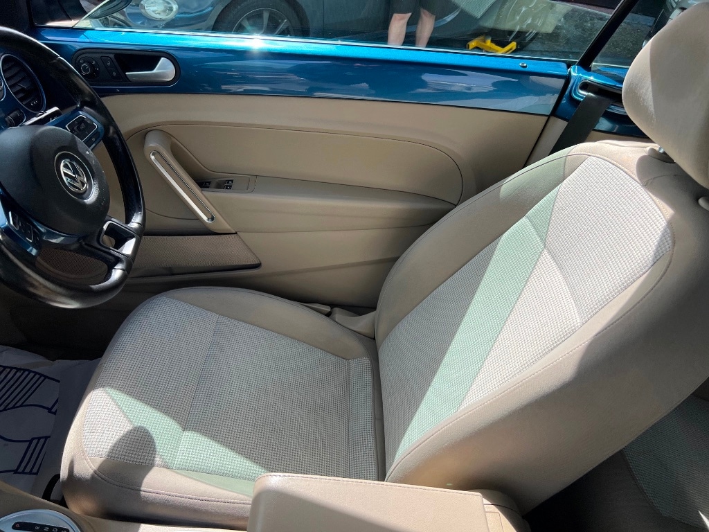 Used Volkswagen Beetle 2015 for sale - 76381851: Photo 15