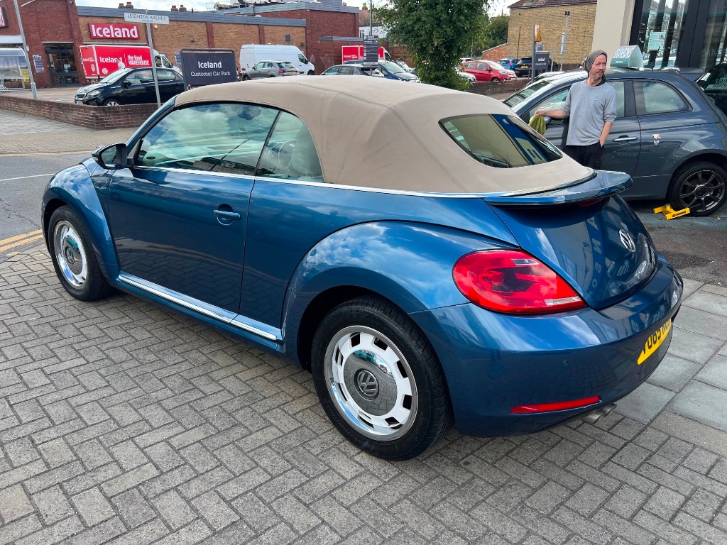 Used Volkswagen Beetle 2015 for sale - 76381851: Photo 25