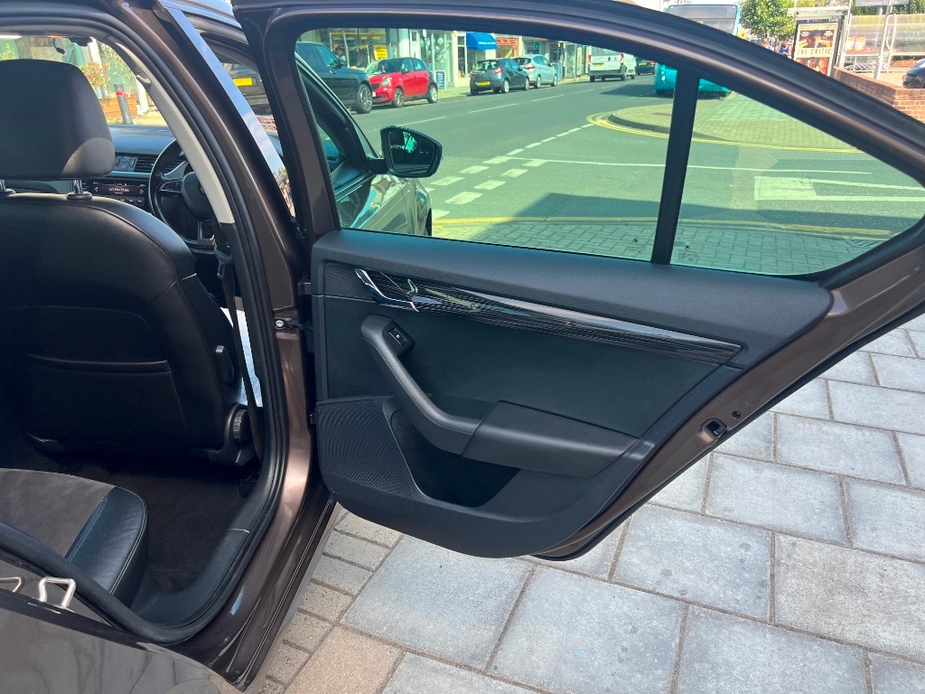 Used Skoda Octavia 2018 for sale - 76381845: Photo 8