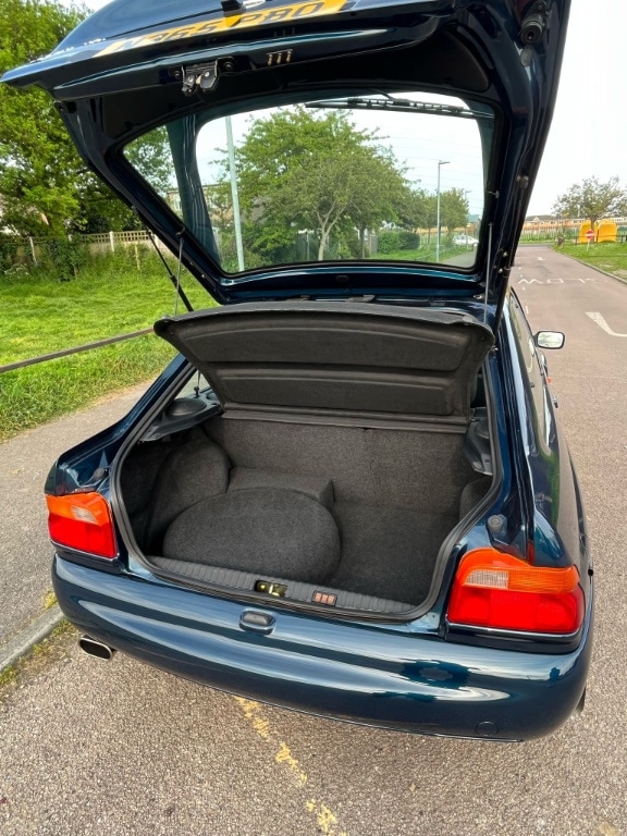 Used Ford Escort 1996 for sale - 76381853: Photo 7