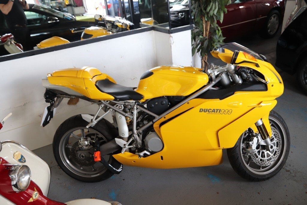 Ducati 999