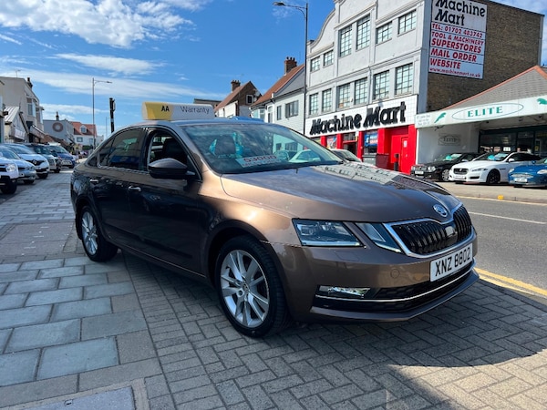 Used Skoda Octavia 2018 for sale - 74899993: Photo 3