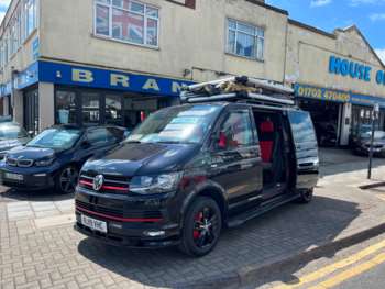 Used Volkswagen Transporter 2019 for sale - 74900002: Photo