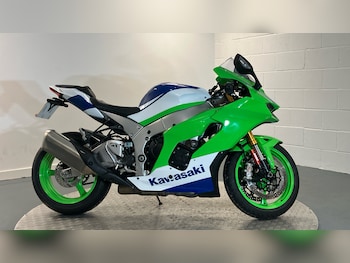 Used Kawasaki Ninja Zx 10 2024 for sale - bike-77251059: Photo