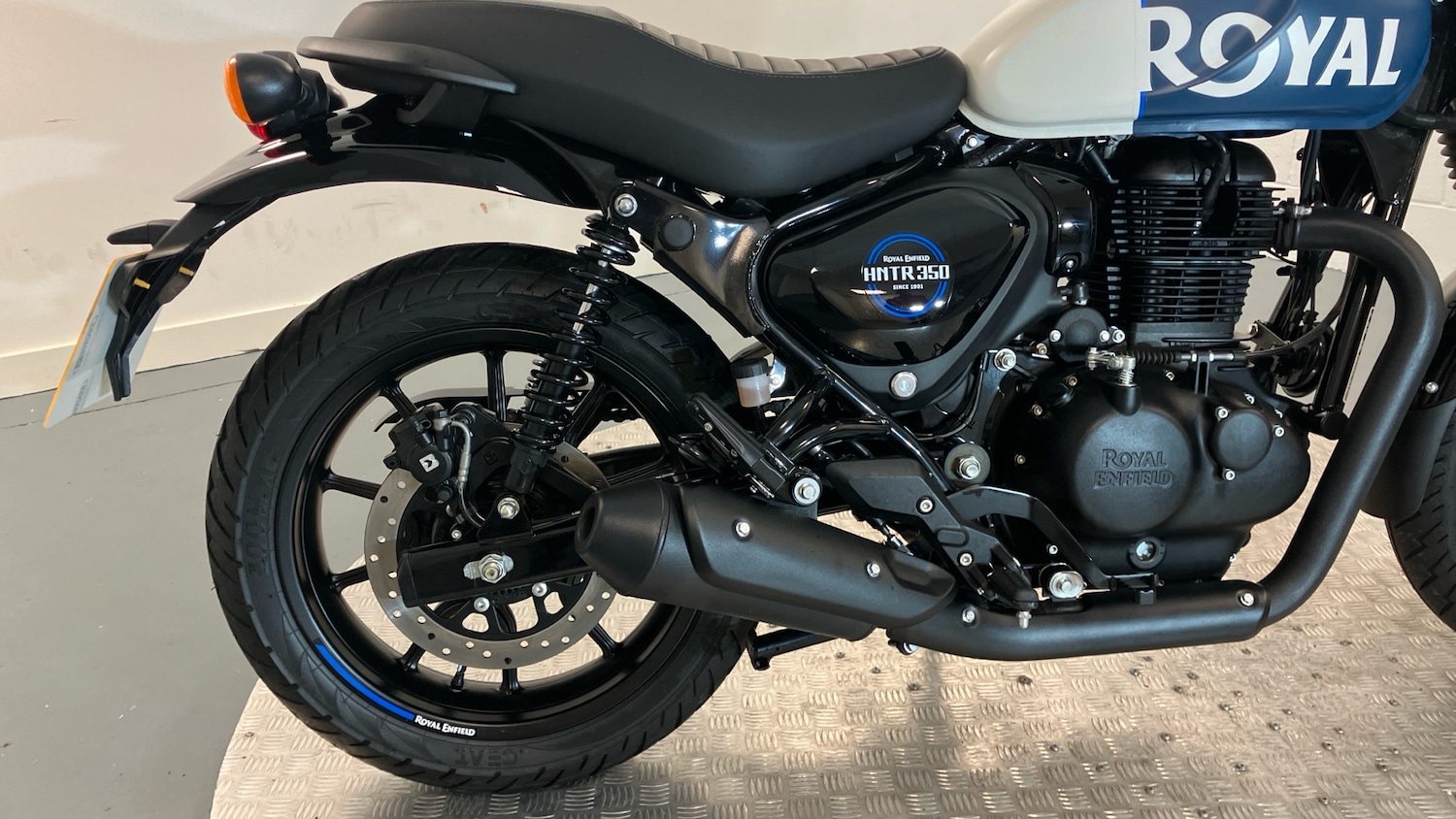 Royal Enfield Hntr